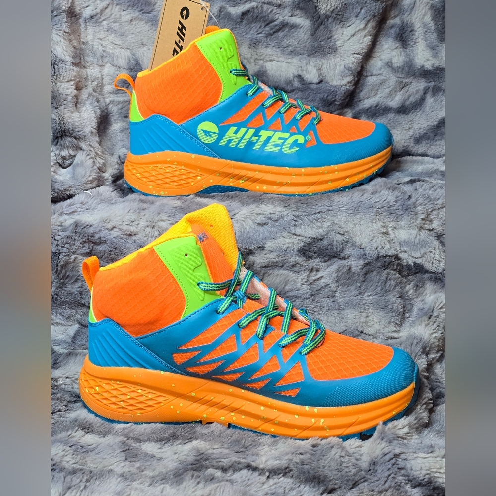 NWB Hi-Tec Destructor Logo Mid Florecent Orange‎ and Blue Sneakers size 9
